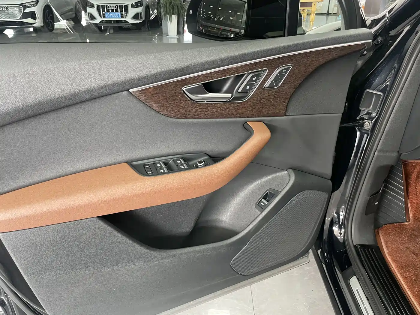 Audi Q7 2021 45 TFSI quattro S line Sport фото 8