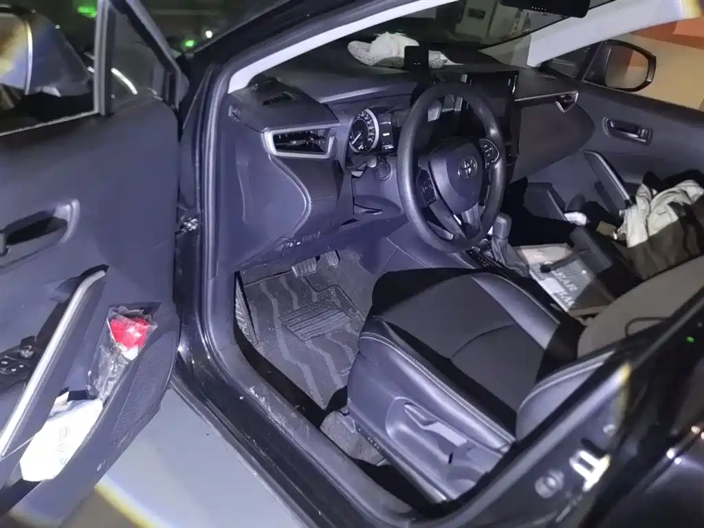 Toyota Corolla Cross 2022 2.0L Pioneer Edition фото 17