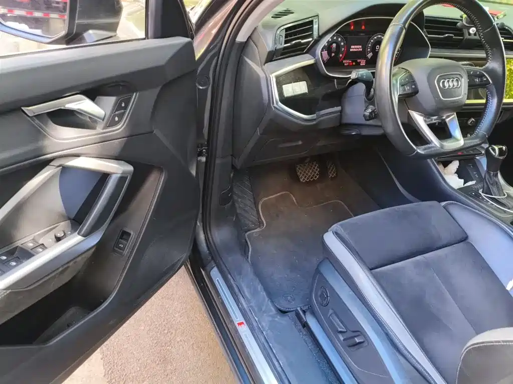 Audi Q3 2021 35 TFSI Fashion Sport фото 12