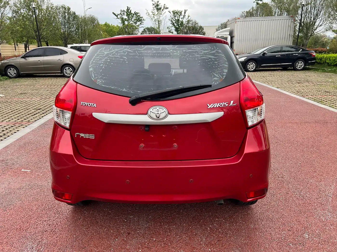 Toyota YARiS L Zhi Xuan 2015 1.5E Auto Charming Edition фото 9