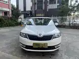 Photo 2 - Škoda Rapid