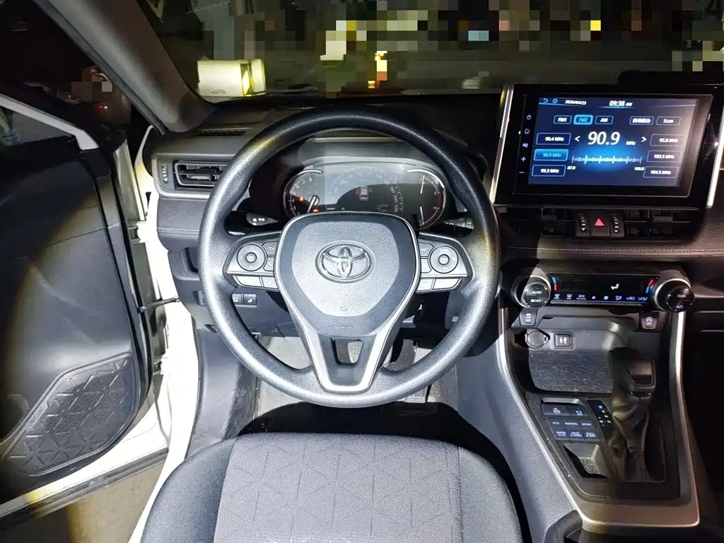 Toyota RAV4 Rongfang 2020 2.0L CVT AWD Trend Edition фото 6