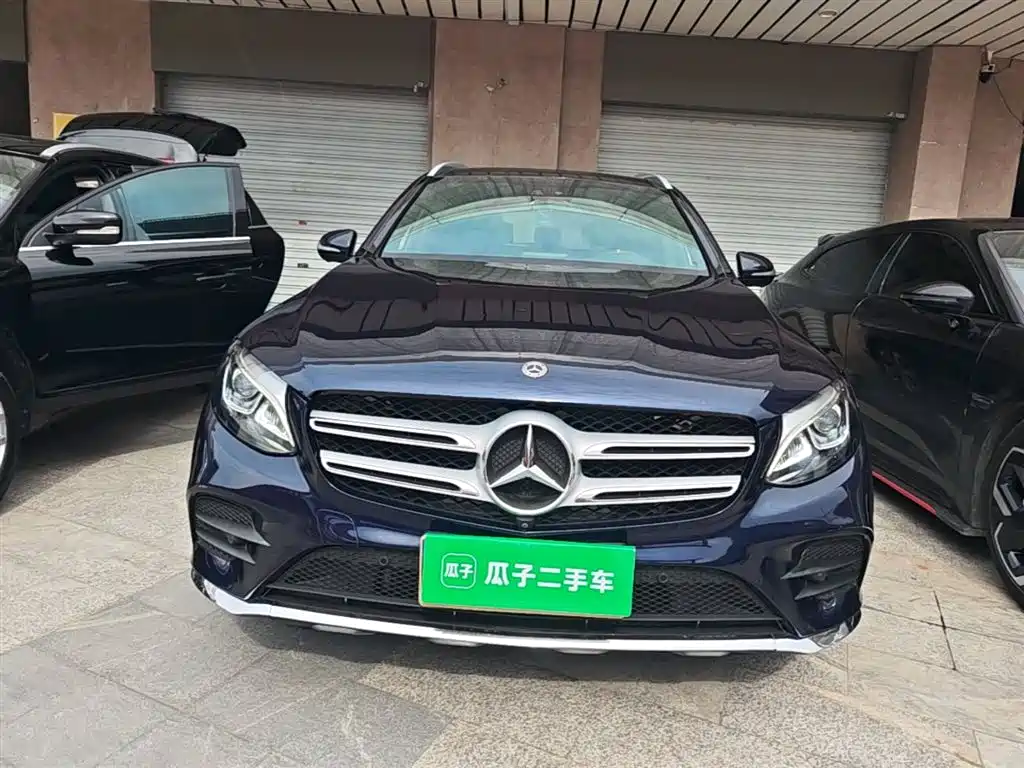 Mercedes-Benz GLC 2017 GLC 260 4MATIC Luxury фото 3