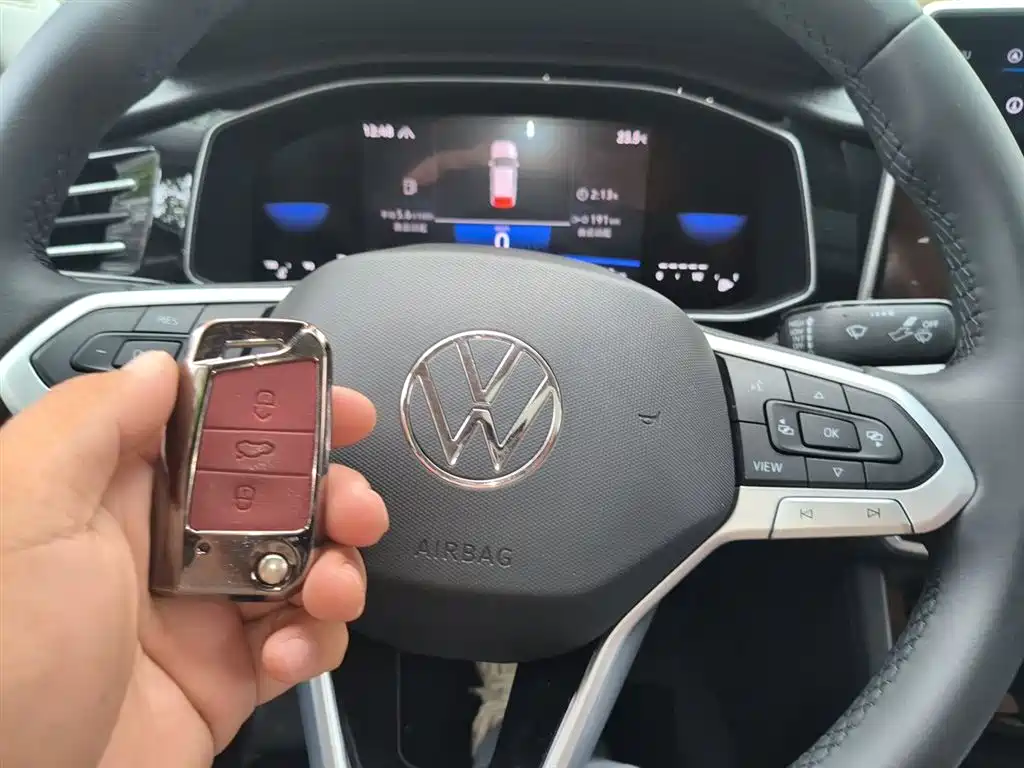 Volkswagen Sagitar 2025 300TSI DSG Surpass Edition фото 12