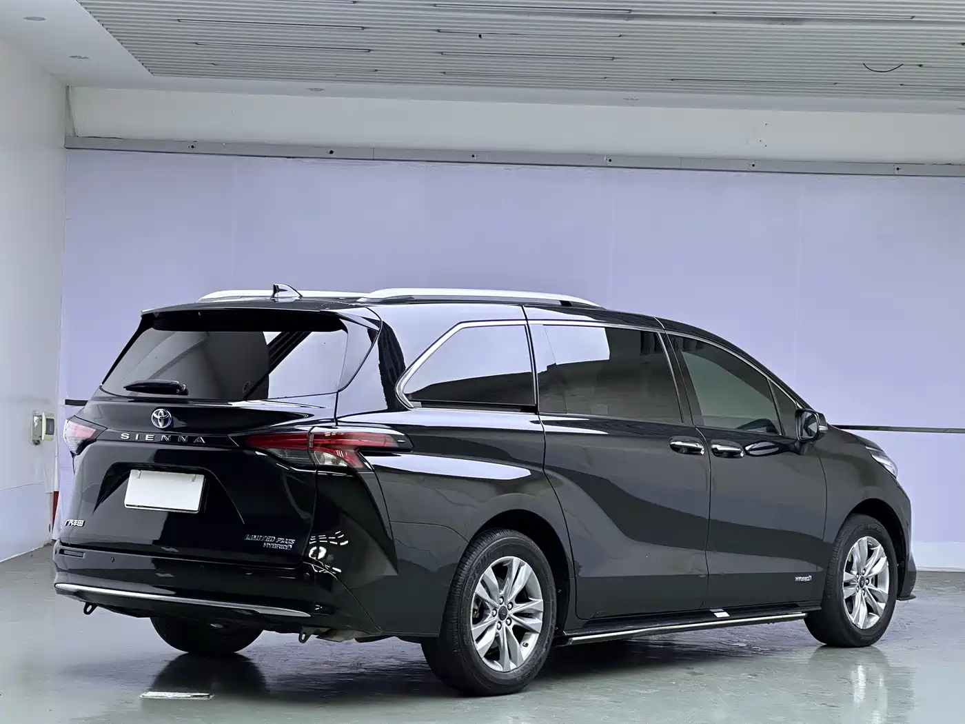 Toyota Sienna 2021 2.5L Hybrid Ultimate Edition фото 6