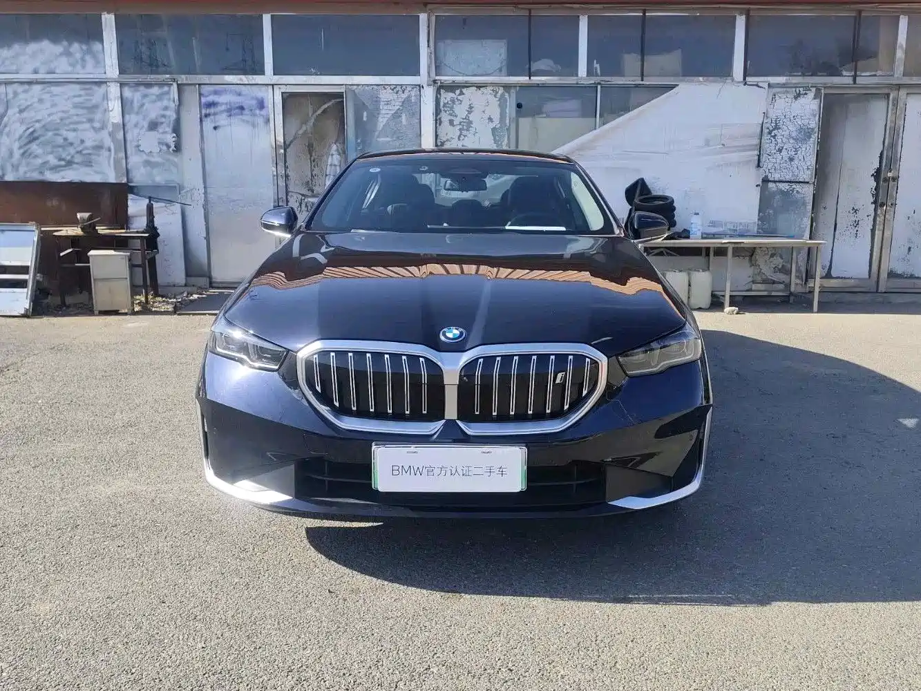 BMW I5