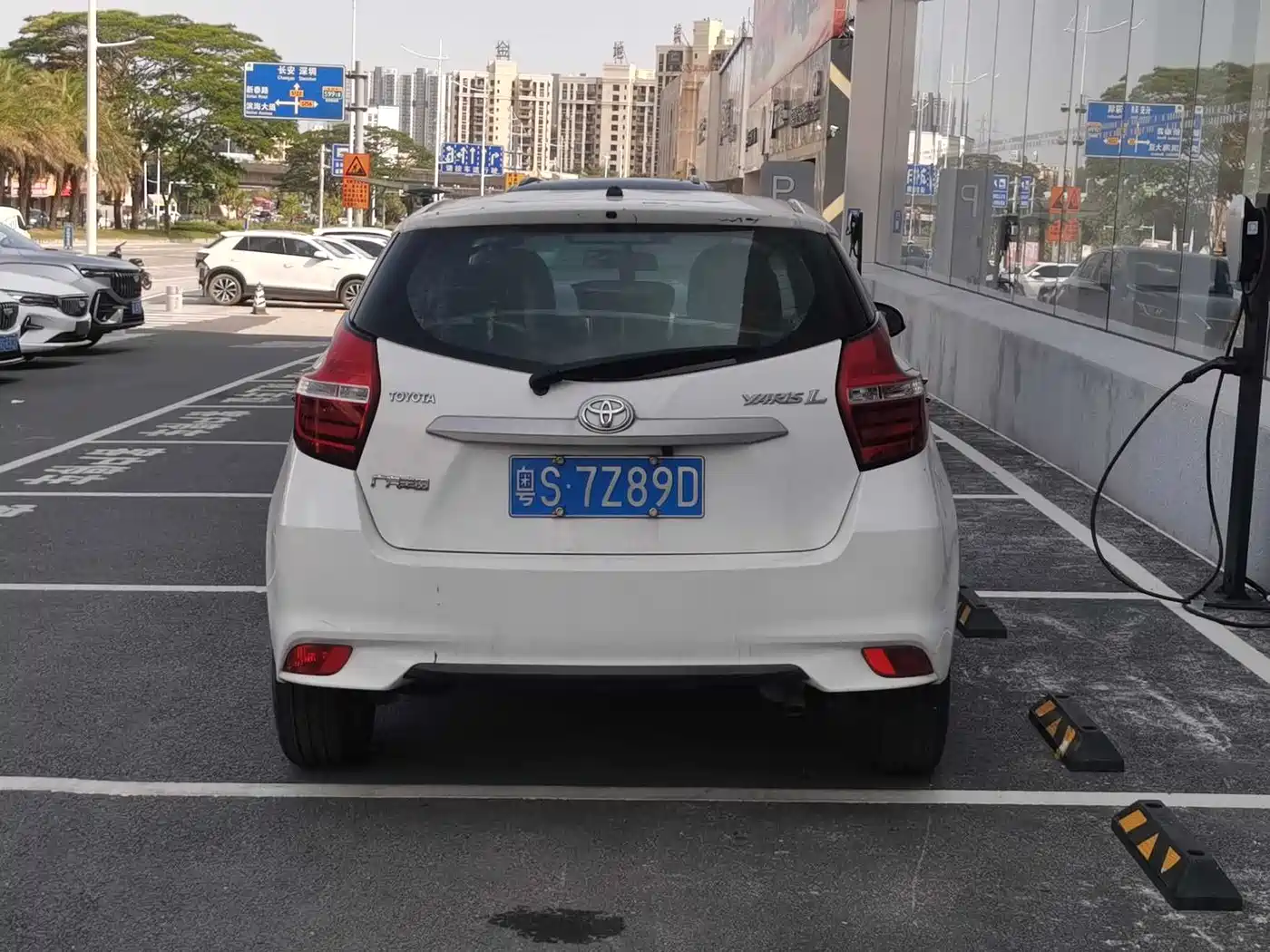 Toyota YARiS L Zhi Xuan 2016 Facelift 1.5E CVT Charming Edition фото 5
