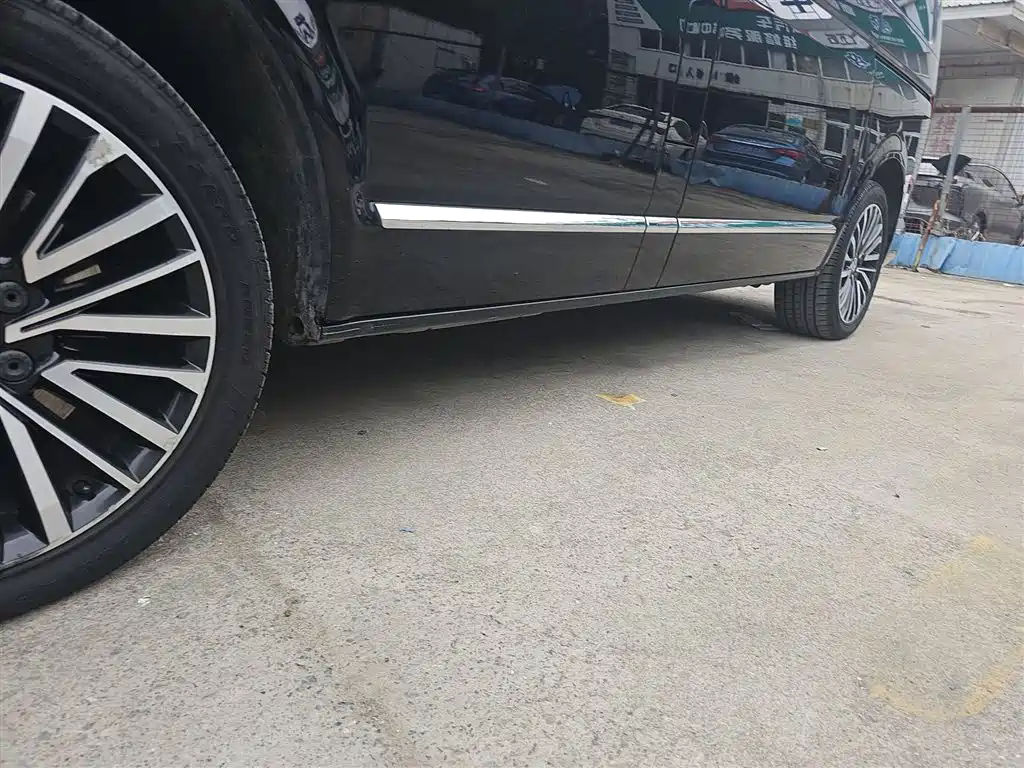 Volkswagen Multivan 2019 2.0TSI 4WD Premium 7-seater фото 21