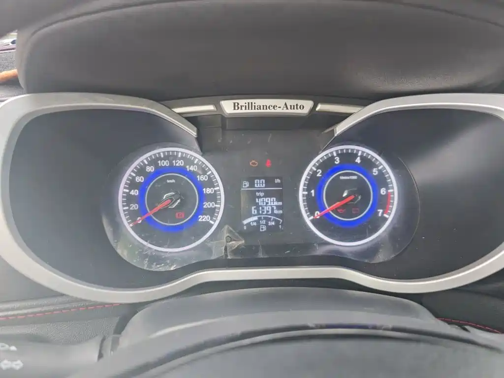 Zhonghua V3 2016 2016 1.5L Manual Comfort