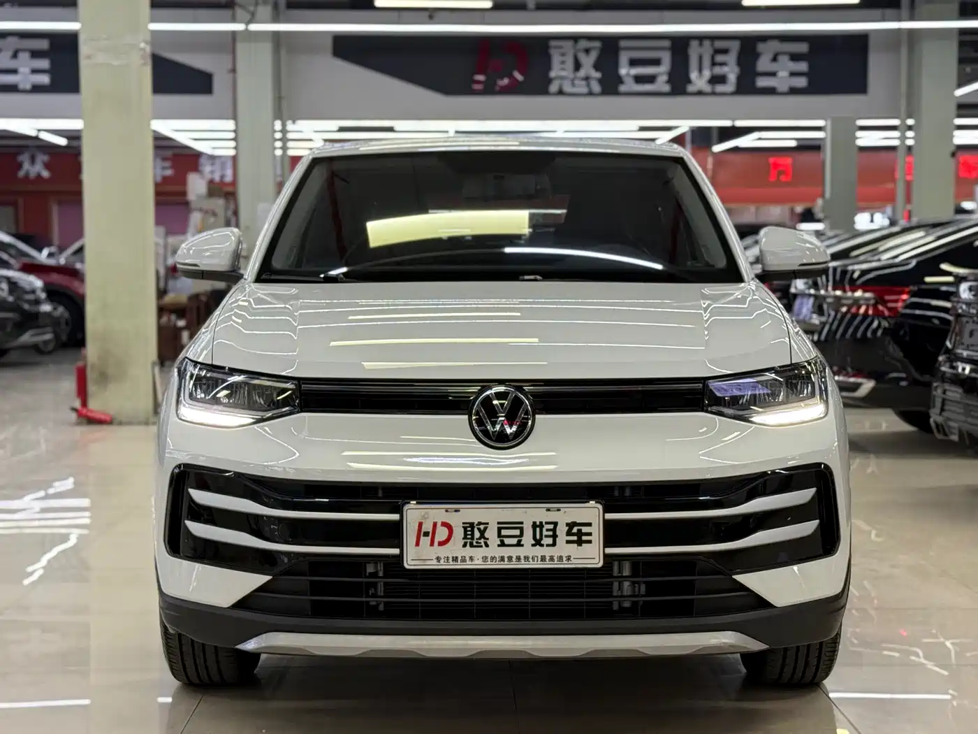 Volkswagen Tharu 2025 Model Rising Star 1.5L Advance Edition фото 17