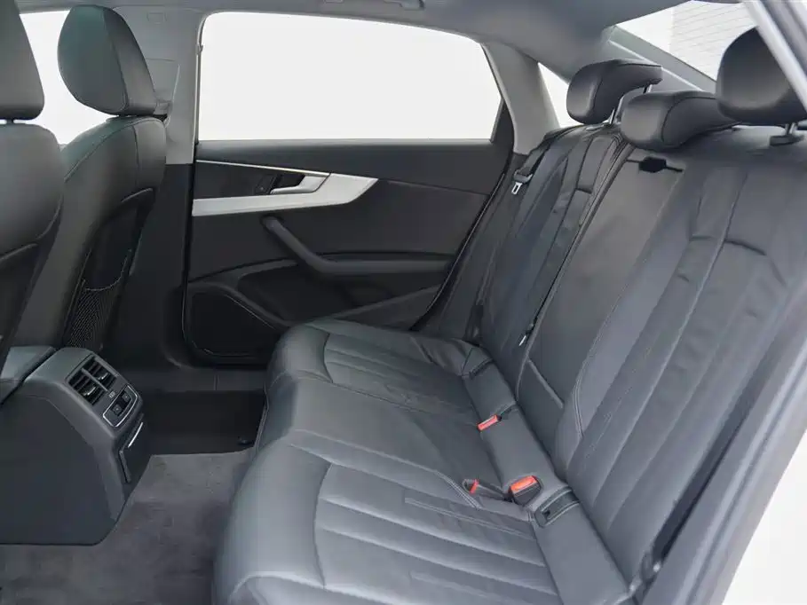 Audi A4L 2019 40 TFSI Fashion (China VI) фото 14