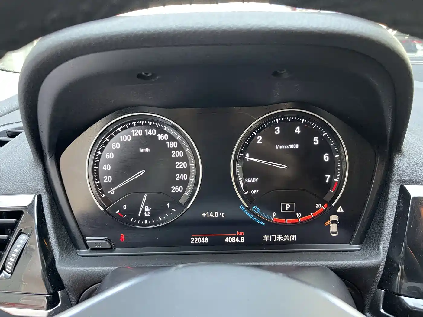 BMW 1 Series 2023 120i M Sport фото 8