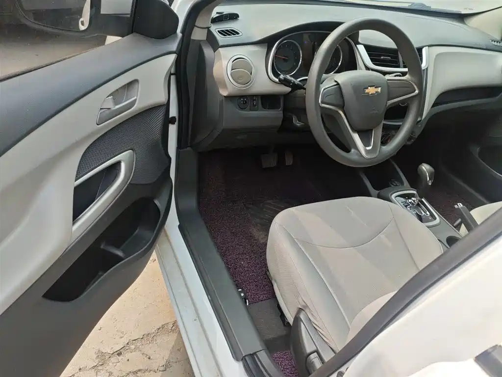 Chevrolet Sail 2018 Sail 3 1.3L AMT Ideal фото 16