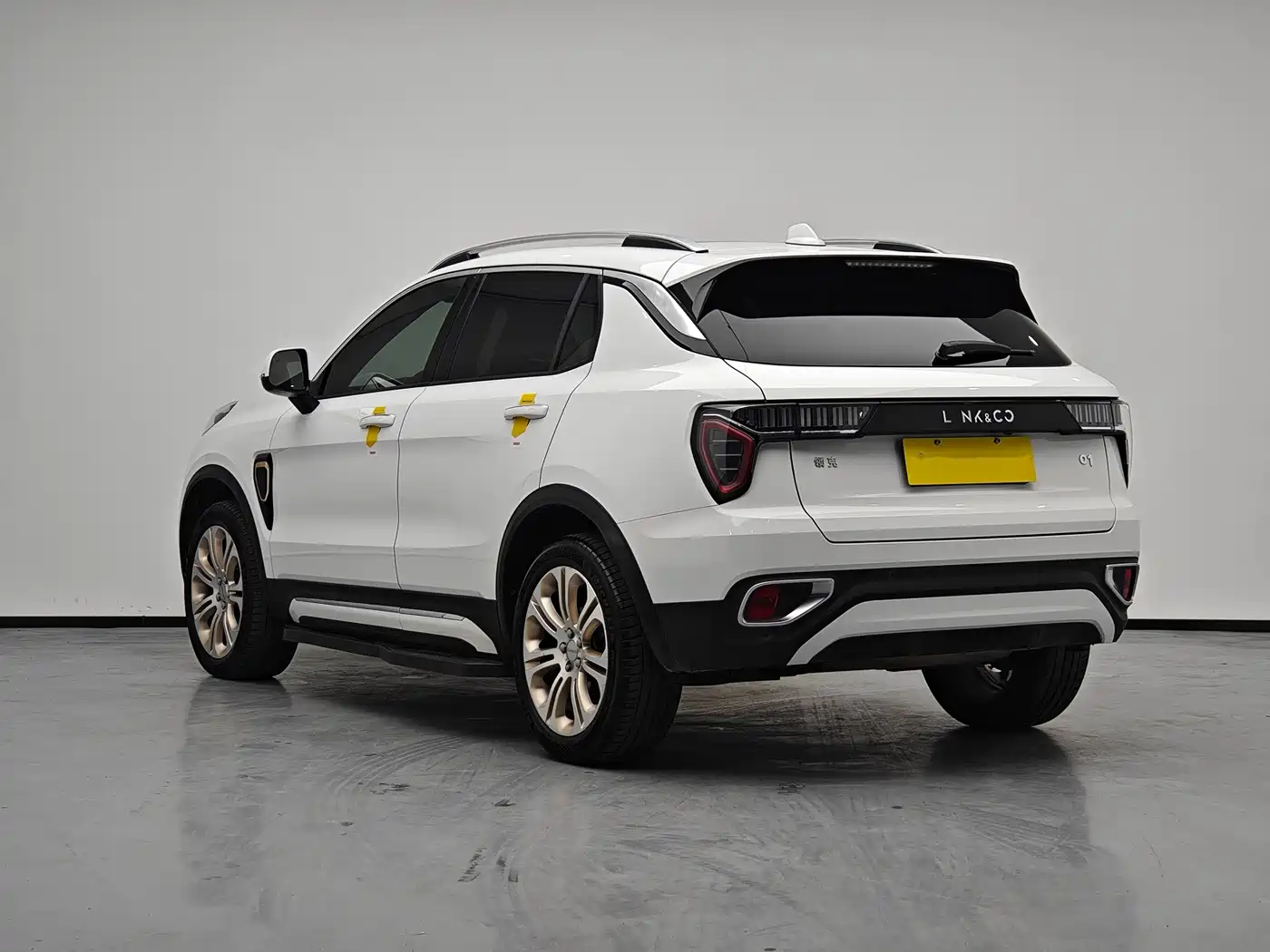 Lynk & Co 01 2017 2.0T 2WD Pro Version фото 4