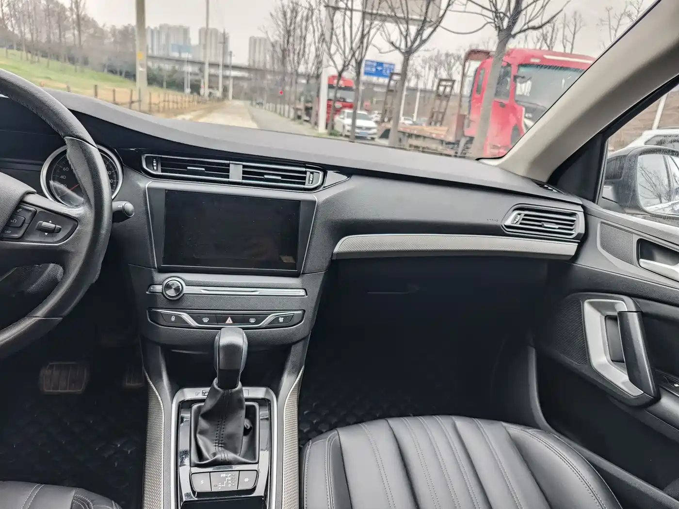 Peugeot 408 2020 360THP 10th Anniversary Premium Edition фото 10