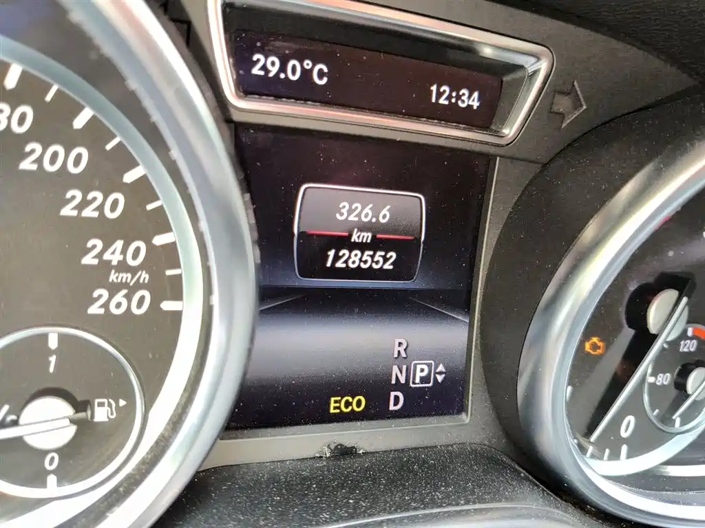 Mercedes-Benz GL-Class 2014 GL 350 CDI 4MATIC фото 8