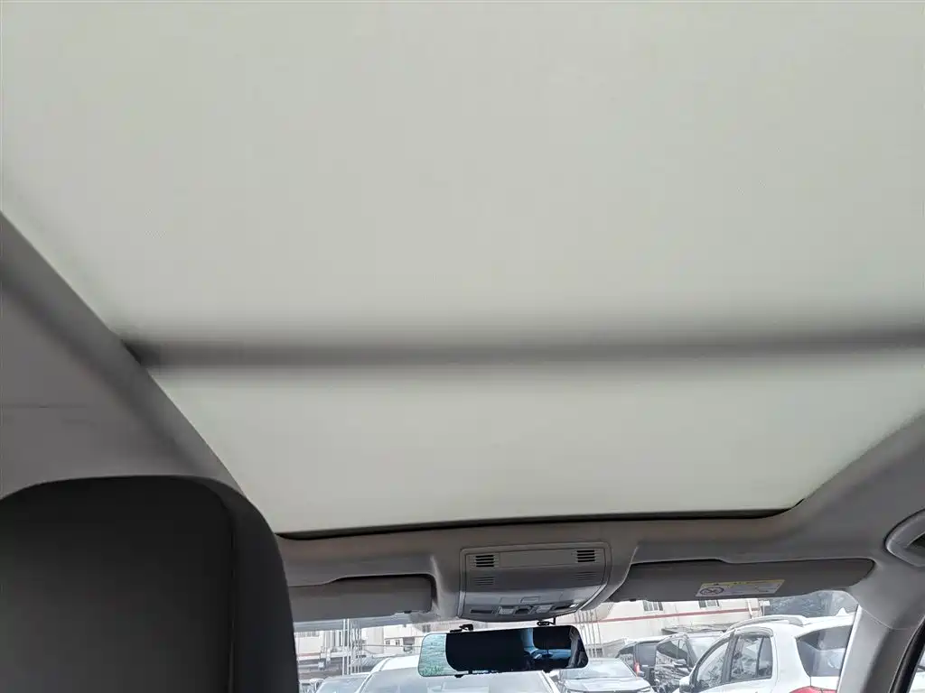 Volkswagen T-ROC 2022 280TSI DSG 2WD Comfort PLUS фото 14