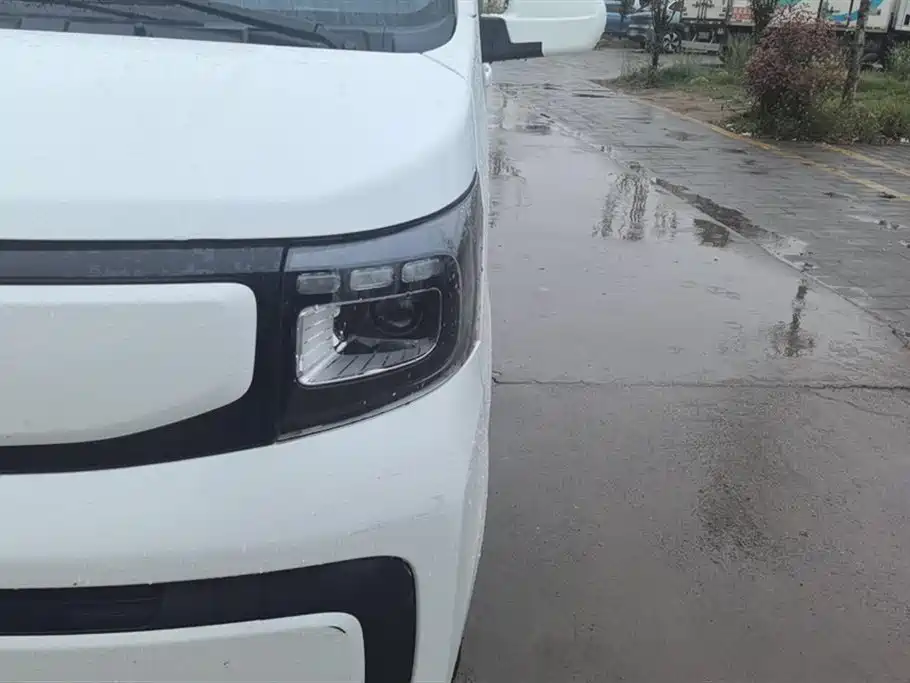 CHANGAN CHANGAN RUIXING EM80