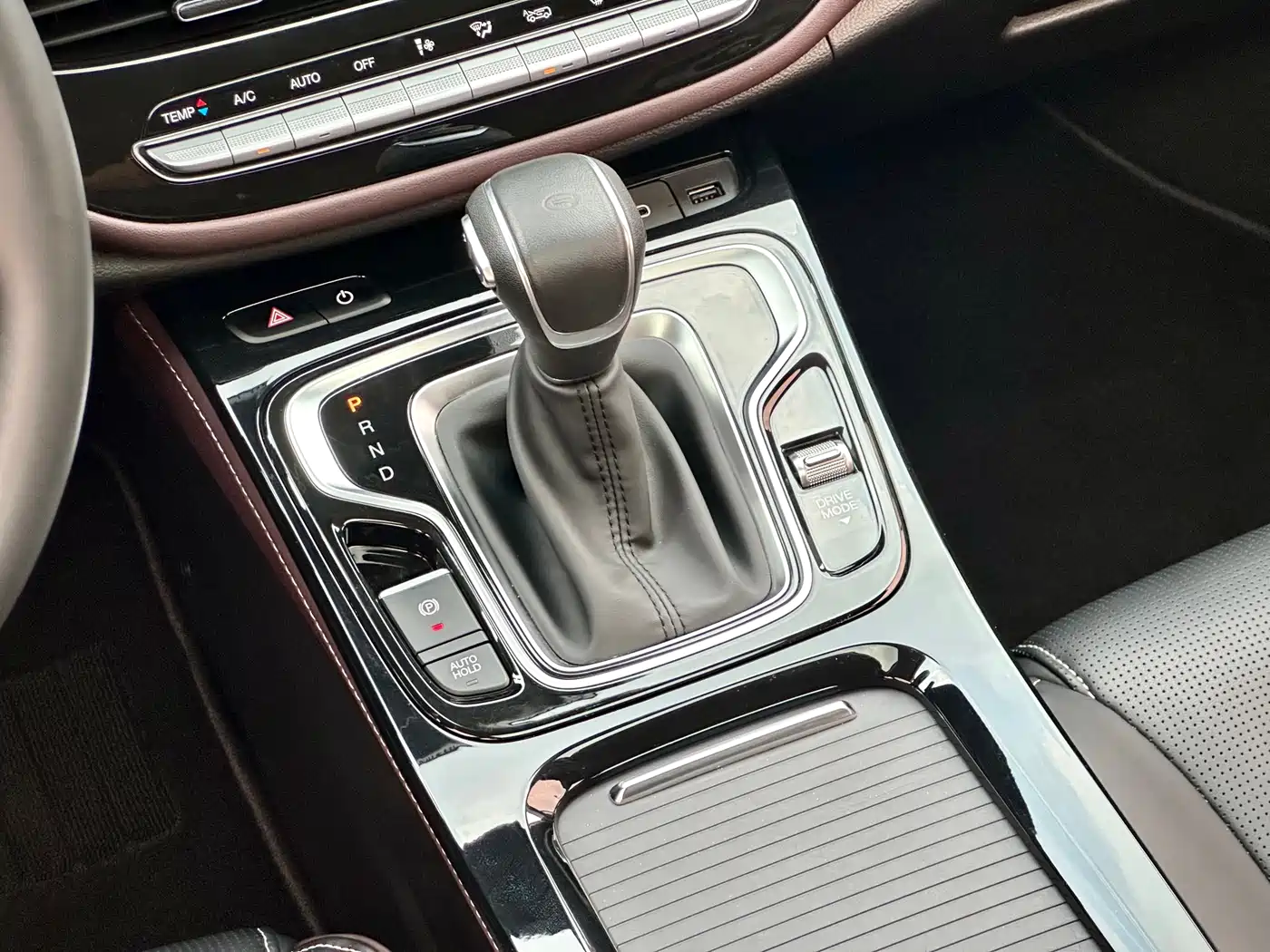 GAC Trumpchi Trumpchi M6 2023 PRO 270T DCT Luxury Edition фото 16
