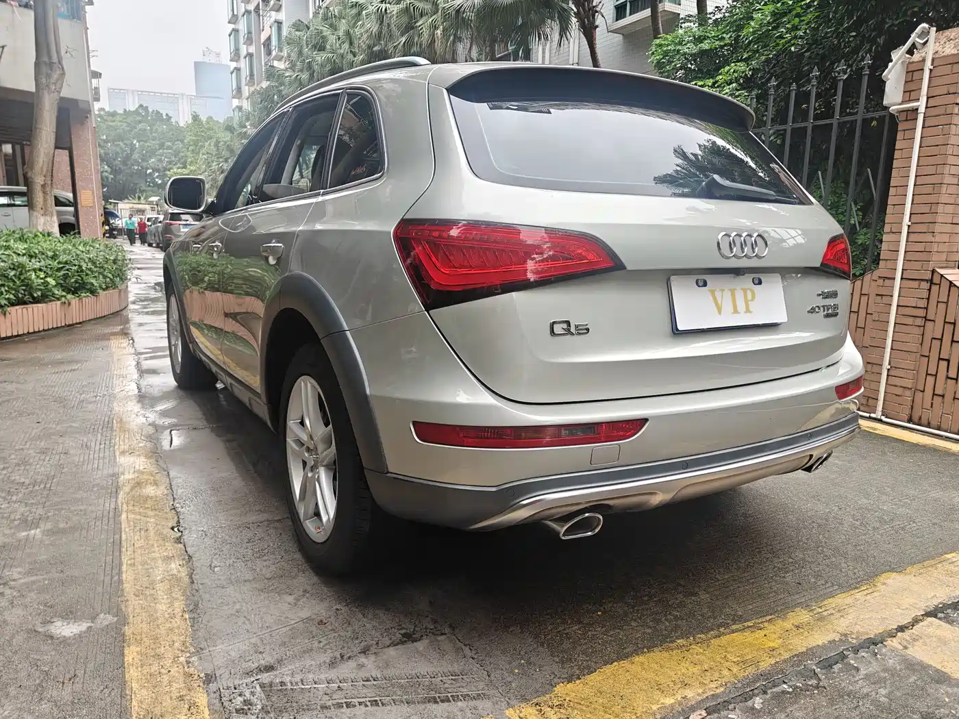 Audi Q5 2017 Plus 40 TFSI Technology фото 6