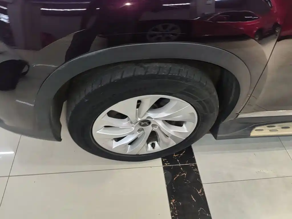 DS 6 2015 2016 1.6T Elegance THP160