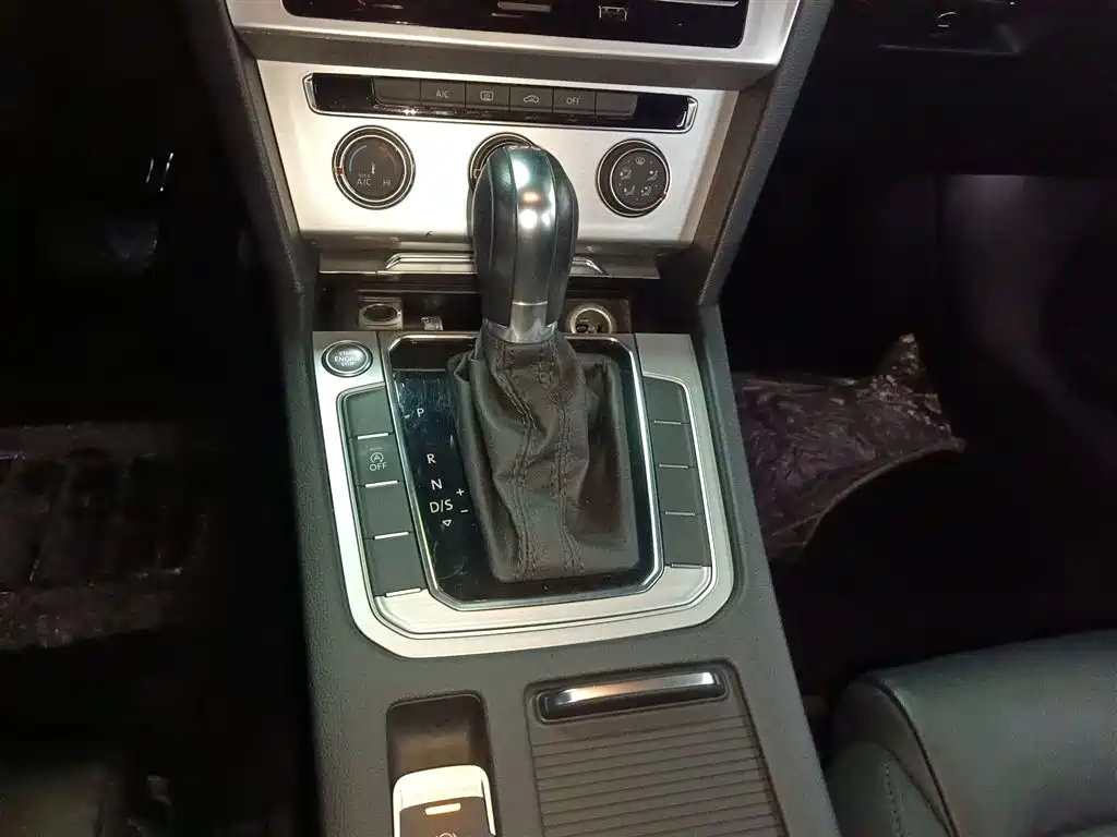 Volkswagen Magotan 2019 280TSI DSG Comfort China VI фото 10