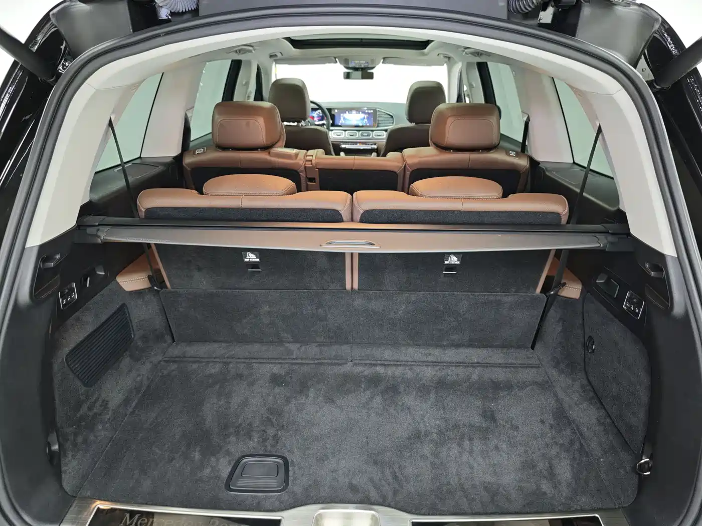 Mercedes-Benz GLS 2024 GLS 450 4MATIC Fashion Edition фото 18