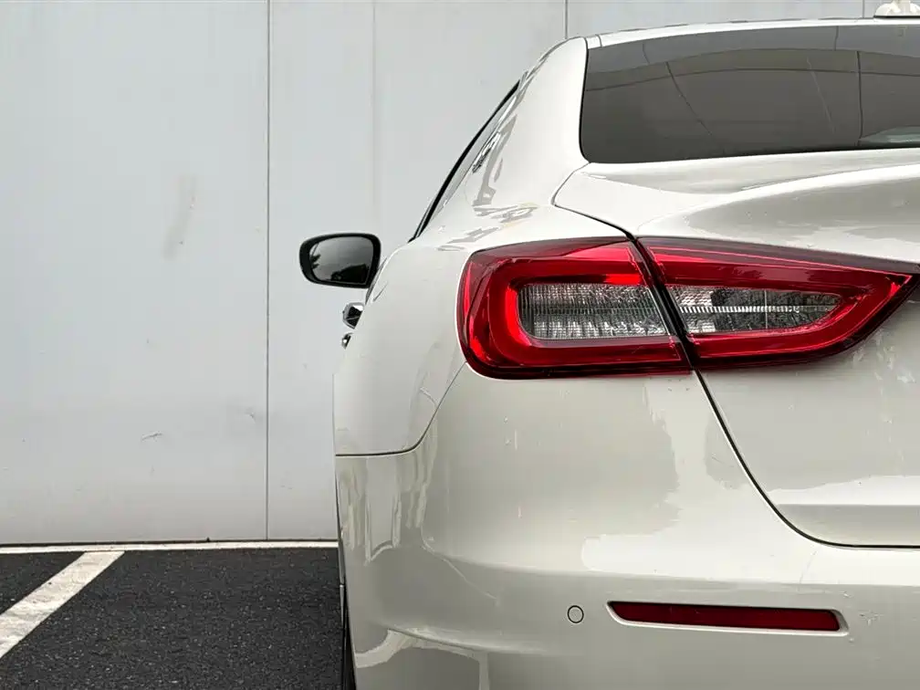 Maserati Quattroporte 2017 3.0T Standard фото 14