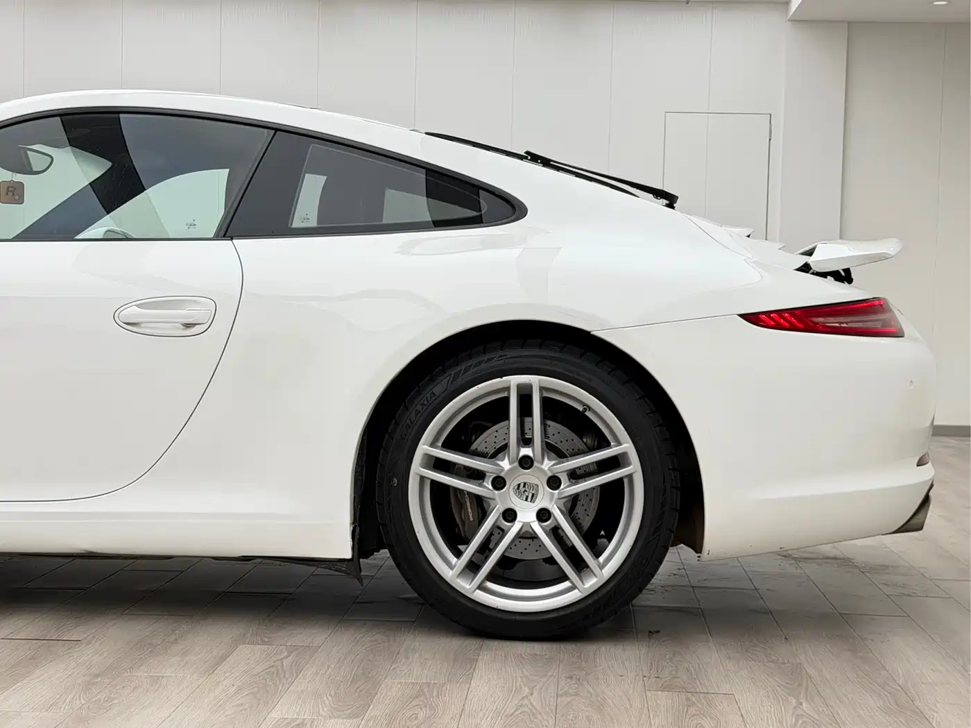 Porsche 911 2012 Carrera 3.4L фото 11