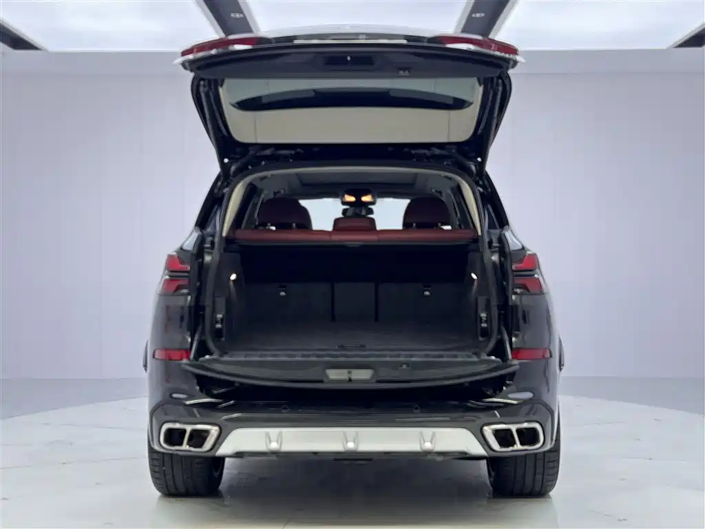 BMW X5 2023 xDrive 30Li Premium M Sport Package фото 13
