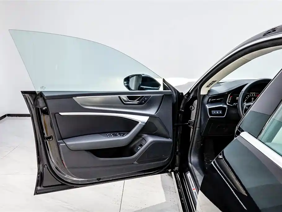 Audi A7L 2024 45TFSI S-line Dream Edition Crystal Package фото 15