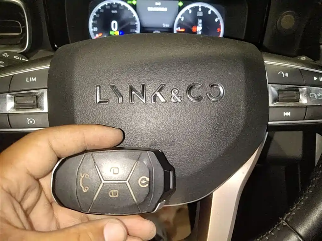 Lynk & Co 01 2017 2.0T 2WD Pro Version фото 9