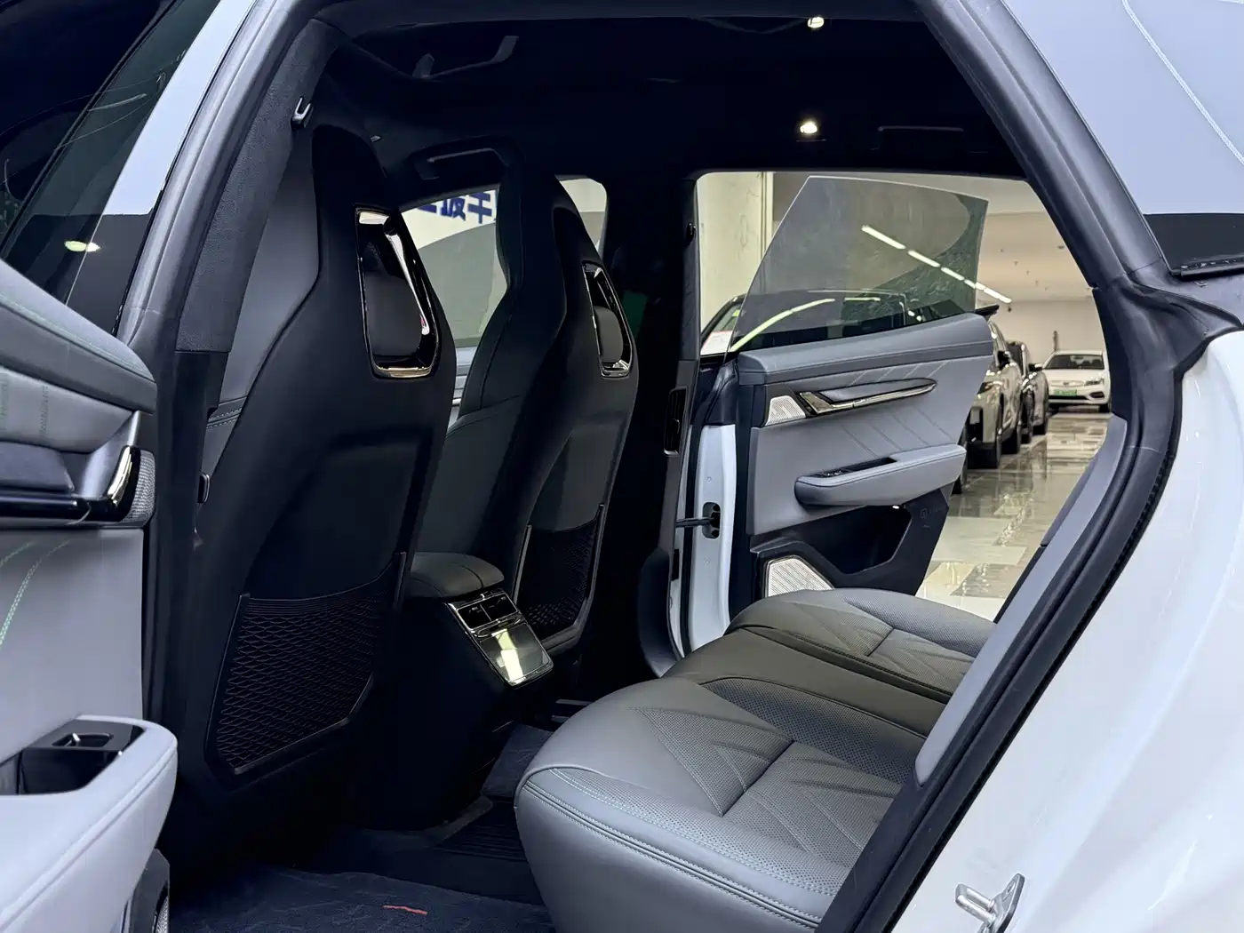 ZEEKR EXTREME KRYPTON 001