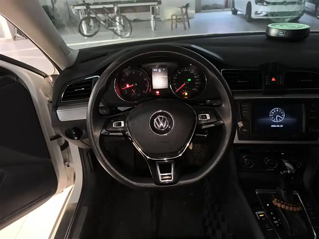 Volkswagen Lamando 2017 230TSI DSG Trend Edition фото 11