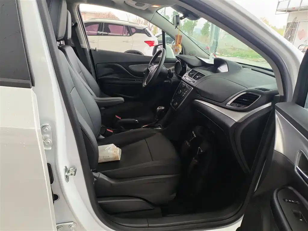 Buick Encore 2015 1.4T Automatic 2WD Urban Elite фото 25