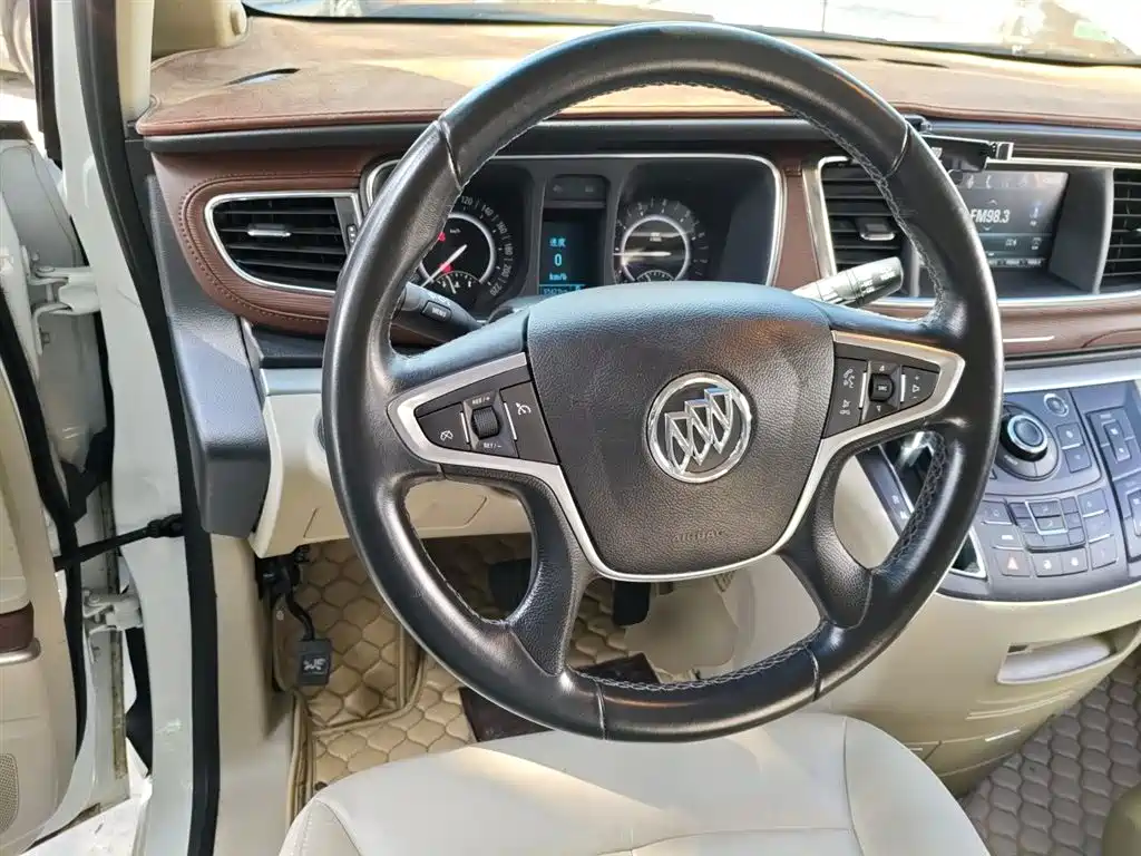 Buick GL8 2018 28T Luxury Model China VI фото 6