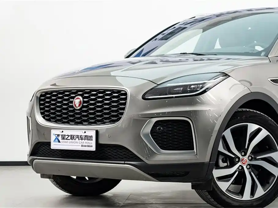 JAGUAR E PACE