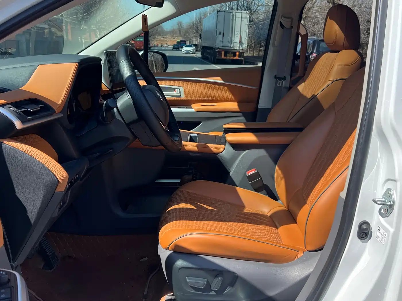 Toyota Sienna 2024 2.5L Hybrid Comfort Edition фото 12