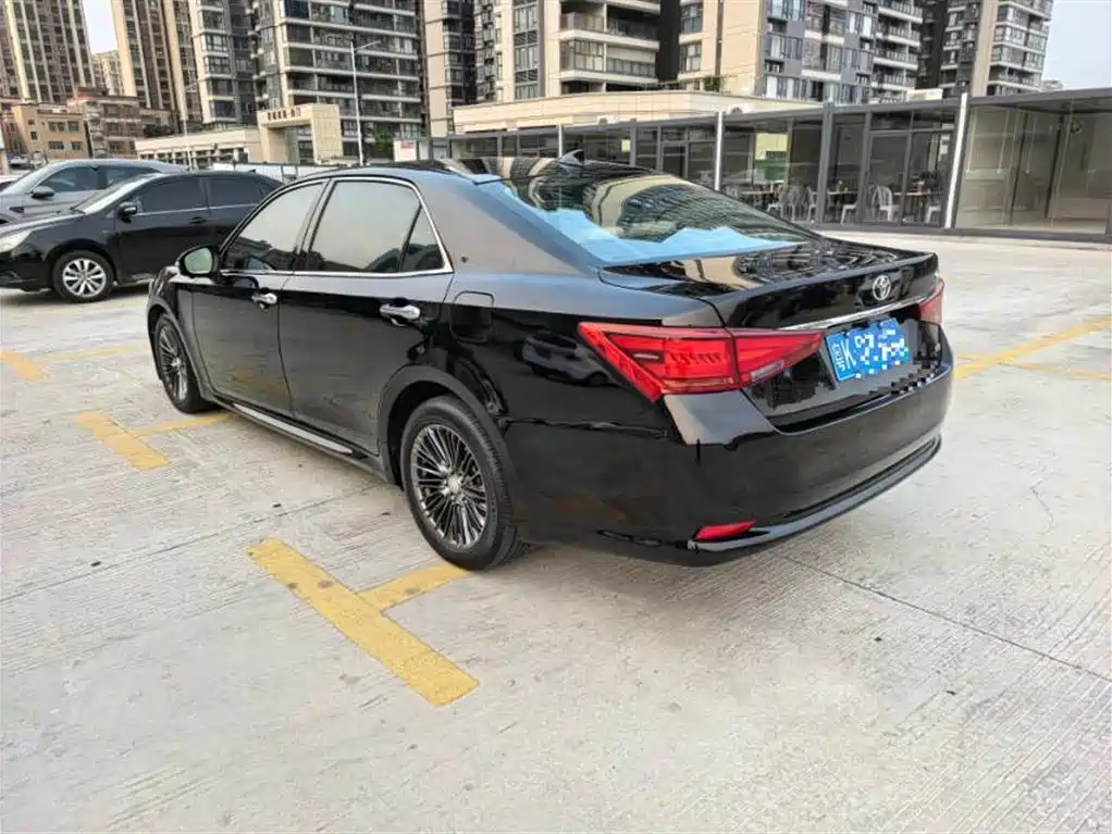 Toyota Crown 2015 2.0T Fashion фото 9