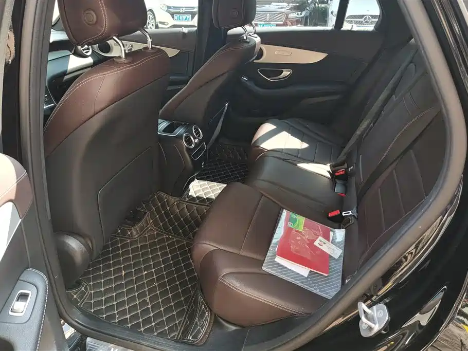Mercedes-Benz GLC 2022 Facelift III GLC 260 L 4MATIC Dynamic фото 11
