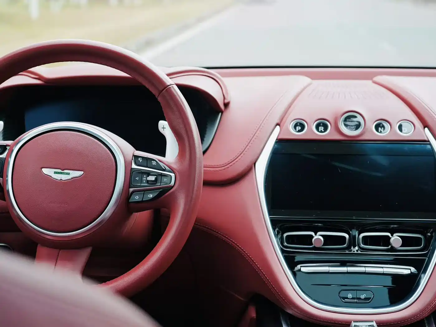 Aston Martin DBX 2022 2022 3.0T STRAIGHT-SIX