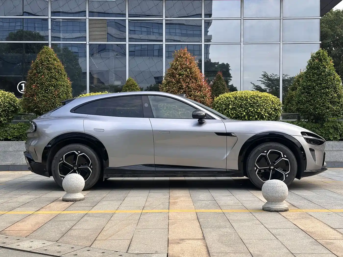Xiaomi Auto Xiaomi YU7 2025 Extended Range RWD Edition фото 7