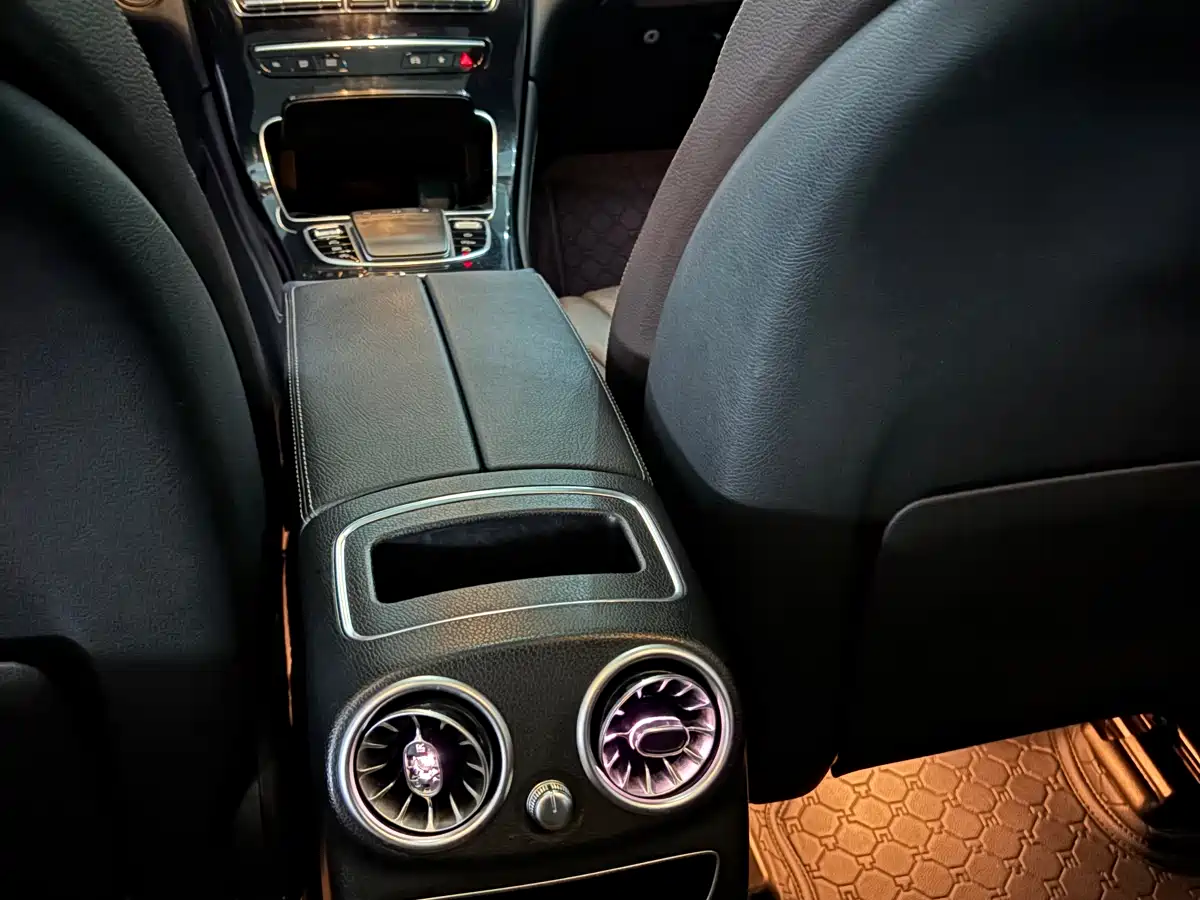 Mercedes-Benz GLC 2020 Facelift GLC 260 L 4MATIC Dynamic фото 13