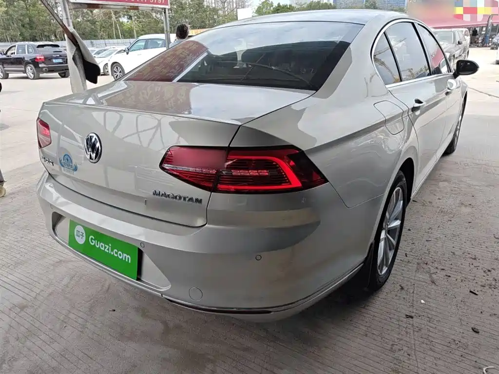 Volkswagen Magotan 2017 330TSI DSG Leading фото 7