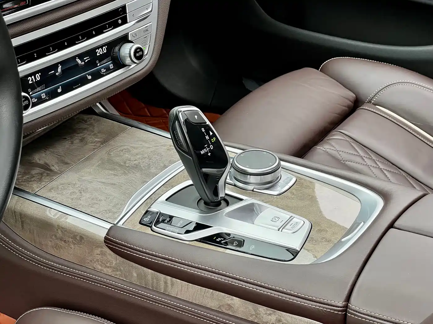 BMW 7 Series 2019 Facelift 740Li Leading Luxury Package фото 11