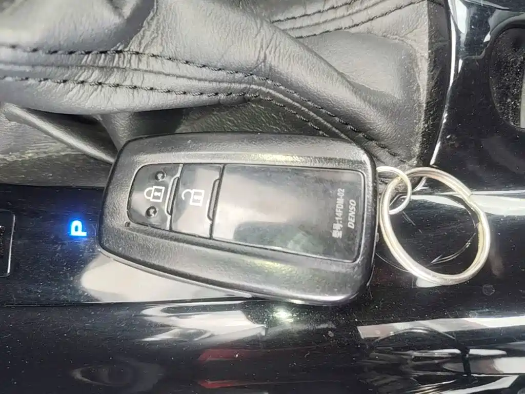 Toyota C-HR 2020 2020 Model 2.0L Leading