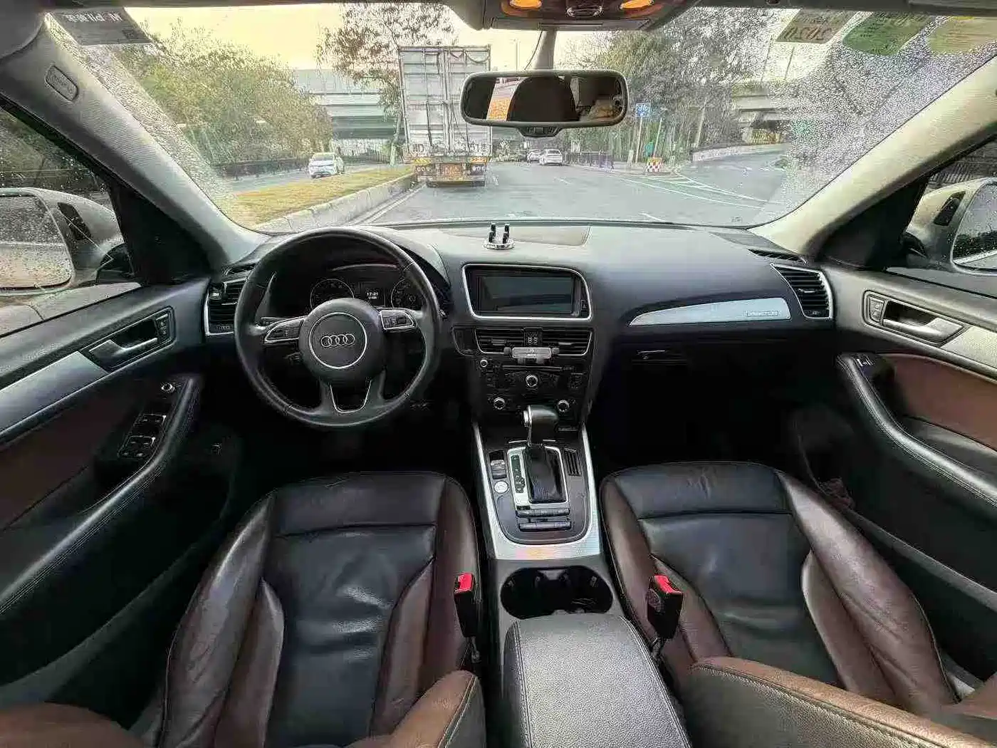 Audi Q5 2017 Plus 40 TFSI Technology фото 9