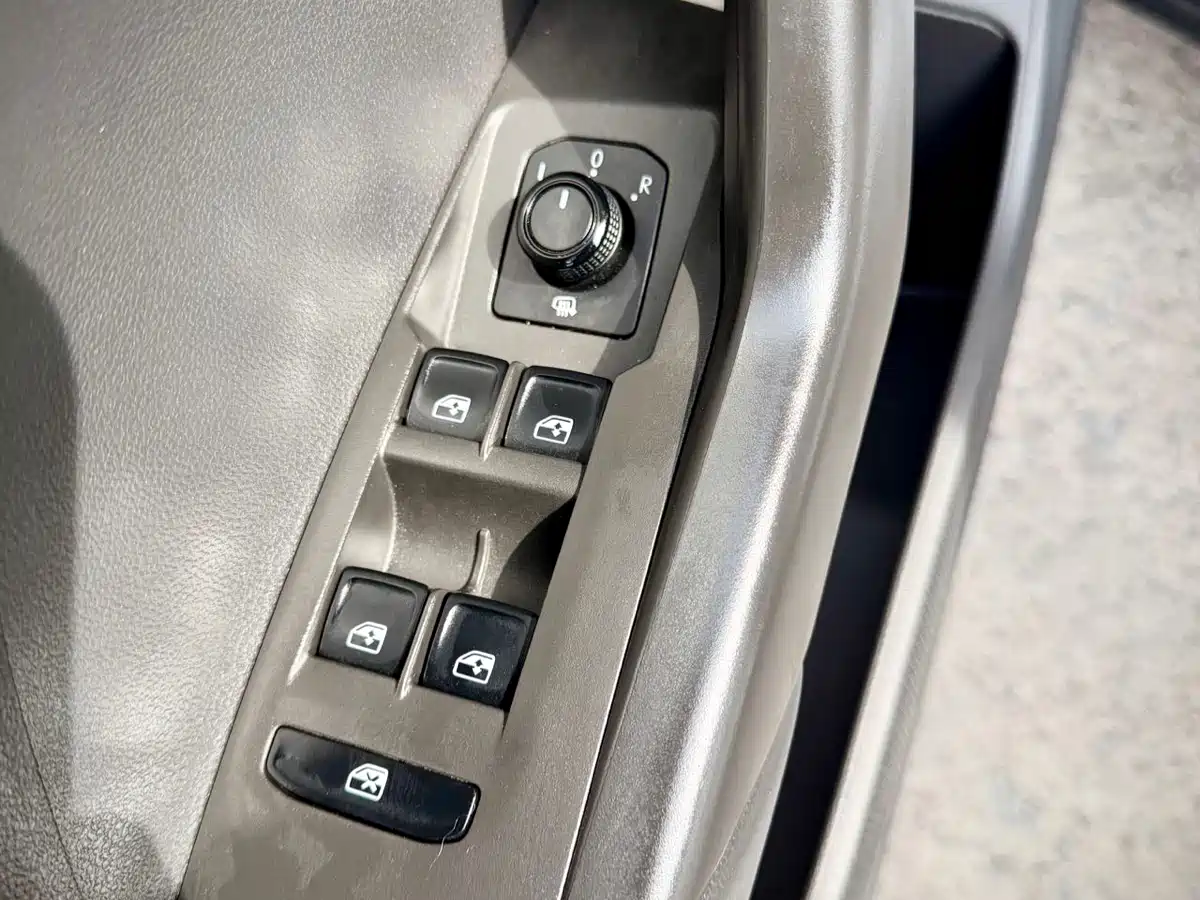 Volkswagen T-Cross 2021 1.5L Auto Comfort Edition фото 16