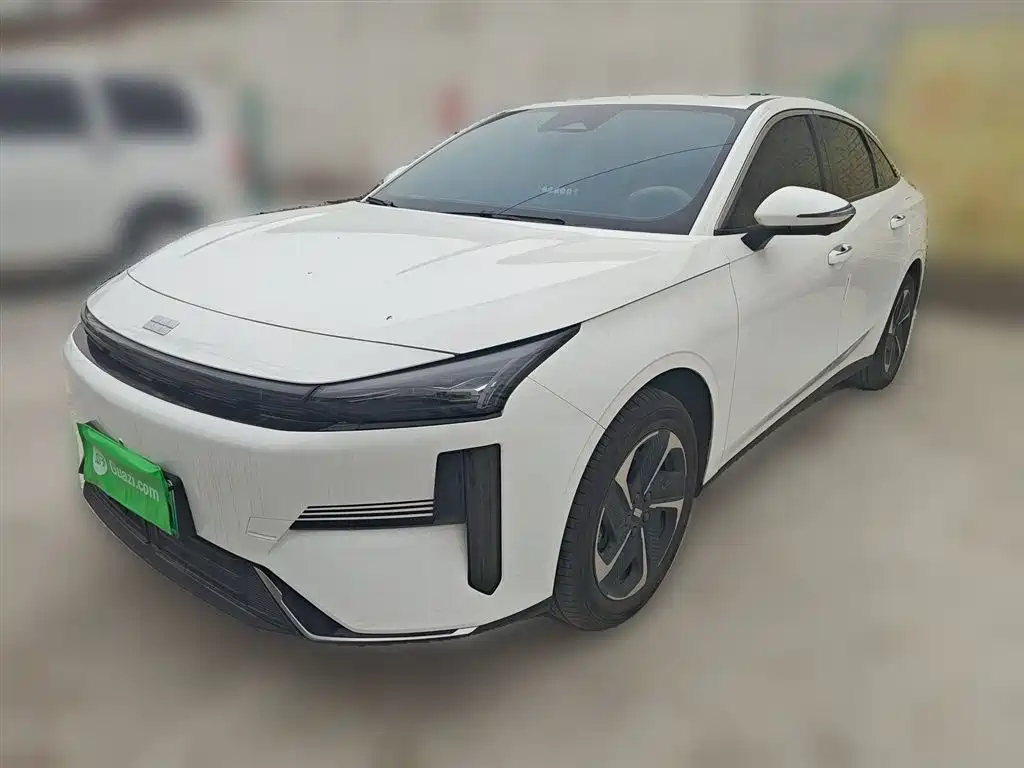 Geely Galaxy Galaxy L6 2025 EM-i 140km Starship Edition