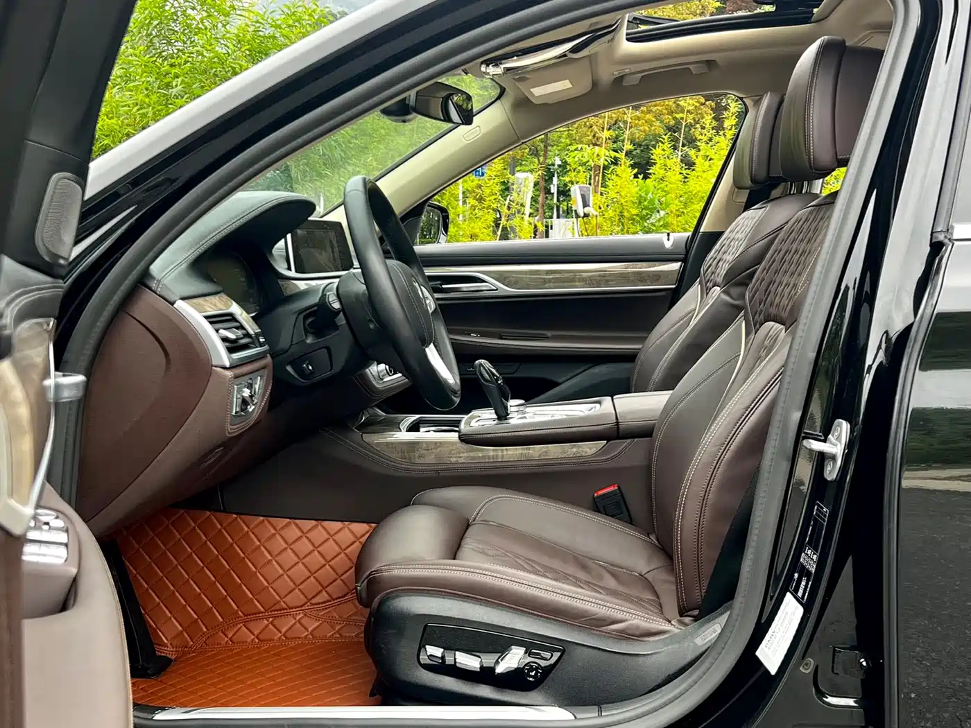 BMW 7 Series 2019 Facelift 740Li Leading Luxury Package фото 13